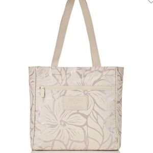 ALOHA Collection Backyard Go-To Tote in Oyster/Sandstone